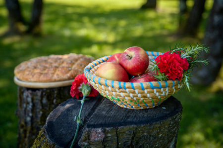 Preizkusite se v peki belokranjske pogače (1)
